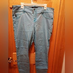 Torrid size 18R (2X/XXL) Cerulean Blue skinny jeans stretchy denim